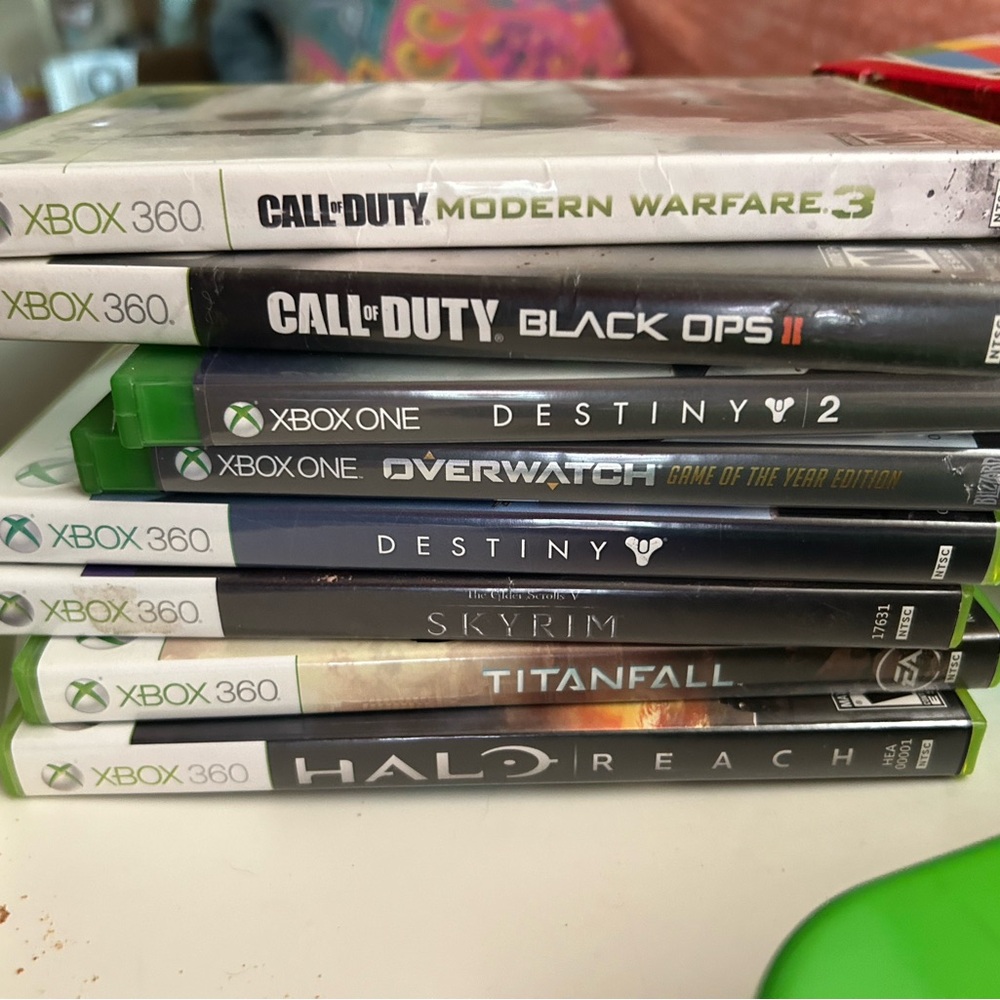 6 Xbox 360 & 2 Xbox One Games